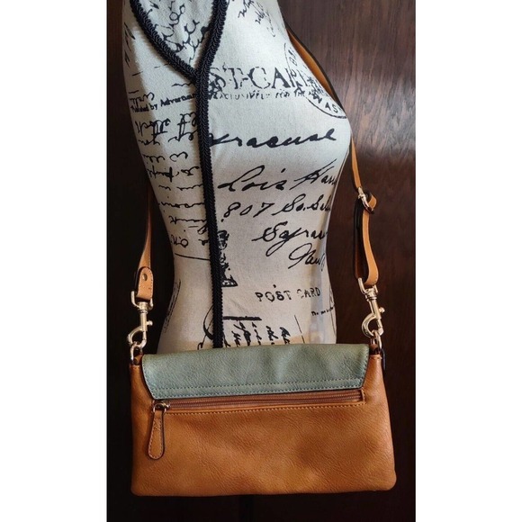 Simply Noelle Gray & Brown Small Crossbody Purse Magnetic Flap Adjustable Gold - Picture 4 of 7